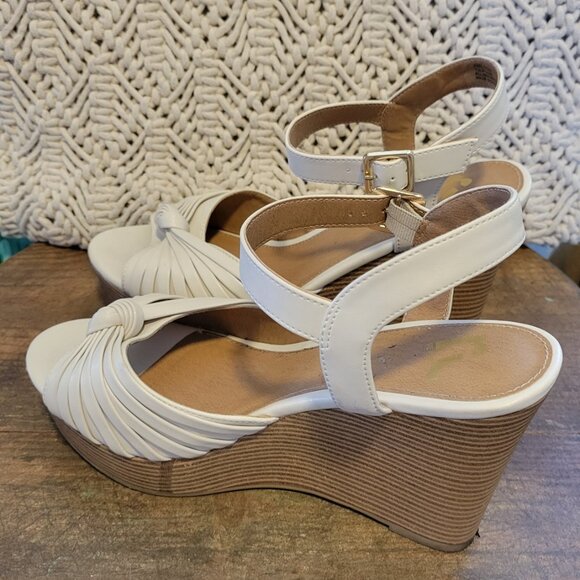 Report Wedge Sandals - Size 9.5 - Picture 4 of 7